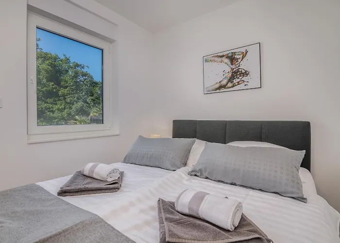 Manuela Apartman Njivice